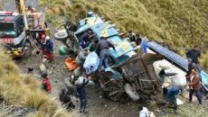 বলিভিয়ায় ট্রাক-বাস সংঘর্ষে নিহত ১৪