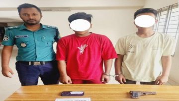 ডেমরা পুলিশের বিশেষ অভিযানে সিদ্ধিরগঞ্জ থেকে দেশীয় অস্ত্রসহ ২ কিশোর গ্রেফতার