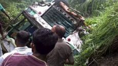 জম্মুতে তীর্থযাত্রীদের বাস খাদে পড়ে নিহত অন্তত ২১