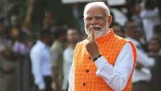 লোকসভা নির্বাচনের তৃতীয় দফায় ভোট দিলেন মোদি