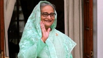 টুঙ্গিপাড়ায় নিজ বাড়িতে প্রধানমন্ত্রী