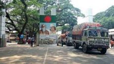 ৫ দিন ছুটির পর বেনাপোল বন্দরে আমদানি-রপ্তানি শুরু