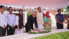 বঙ্গবন্ধুর সমাধিতে প্রধানমন্ত্রীর নতুন প্রেস সচিবের শ্রদ্ধা