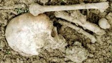 সাভারে ঘরের ভিতরের মাটি খুঁড়ে মিললো মানুষের হাড়-মাথার খুলি