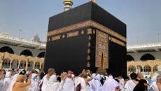হজে গিয়ে তিউনিসিয়ানের ৪৯ হাজীর মৃত্যু, মন্ত্রীকে বরখাস্ত