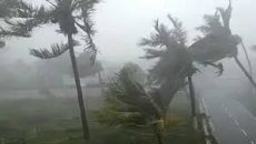 দেশের ৮ জেলায় ঝড়ের পূর্বাভাস, নদীবন্দরে সতর্কতা