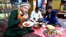 ঈদে অতিরিক্ত খেয়ে হাসপাতালে ভর্তি ১২০০ পাকিস্তানি