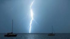 নাটোরে মাছ ধরার সময় বজ্রপাতে যুবকের মৃত্যু