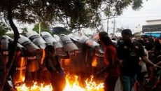 ভেনেজুয়েলায় প্রেসিডেন্ট নির্বাচনি ফল ঘোষণার প্রতিবাদে বিক্ষোভ