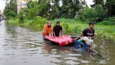 নোয়াখালীতে বন্যার পানিতে বিদ্যুৎস্পৃষ্টে তিন জনের মৃত্যু