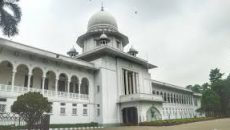 তোপের মুখে সুপ্রিম কোর্টের ফুলকোর্ট সভা স্থগিত ঘোষণা