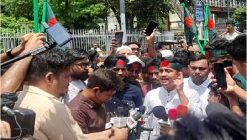 প্রতিবিপ্লবের চেষ্টা হলে ‘অস্তিত্ব থাকবে না’, সারজিসের হুঁশিয়ারি