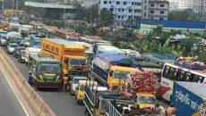 ভোরে ঢাকা-চট্টগ্রাম মহাসড়কে ২০ কিলোমিটার যানজট