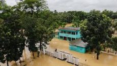 টানা বৃষ্টিতে চাঁদপুর-নোয়াখালী-লক্ষ্মীপুরে বন্যার অবনতি