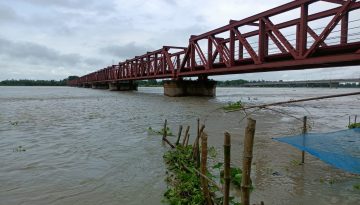 বিপদসীমার উপরে তিস্তার পানি, পানিবন্দী ৫ হাজার পরিবার