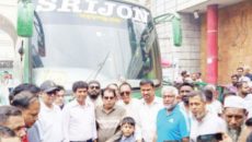 ঢাকা-নারায়ণগঞ্জ রোডে সৃজন ট্রান্সপোর্ট এসি নাম দিয়ে নতুন বাসের উদ্বোধন