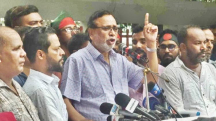 আমাদের এক হয়ে ষড়যন্ত্রের বিরুদ্ধে লড়াই করতে হবেঃ বীর মুক্তিযোদ্ধা আব্দুস সালাম