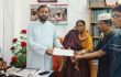 লেবার পার্টির চেয়ারম্যান ডা. ইরানের সঙ্গে শহীদ আউয়ালের পরিবারের সাক্ষাৎ
