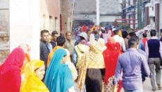 গাজীপুরে প্রতারণার ফাঁদে ফেলে টাকা আদায় প্রতিবাদে ওয়ার্ড কাউন্সিলরের সংবাদ সম্মেলন