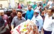 তথ্য উপদেষ্টাকে ফুল দিয়ে বরণ করেন ডিএফপির মহাপরিচালক
