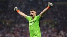 অবসর নিলেন আর্জেন্টিনার বিশ্বকাপজয়ী গোলরক্ষক