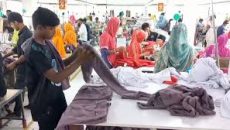 ঘাটতি পোষাতে ছুটির দিনেও খোলা পোশাক কারখানা