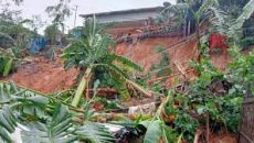 উখিয়া রোহিঙ্গা ক্যাম্পে পাহাড় ধস, নিহত ৩