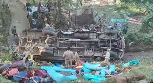 বাস খাদে পড়ে বিএসএফের ৩ সদস্য নিহত