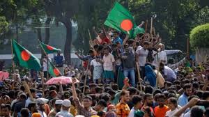 এলাকায় ফিরতে টাকা দিতে হচ্ছে আওয়ামী লীগ নেতাকর্মীদের