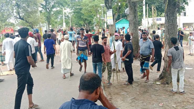 সরাইলে দুই পক্ষের সংঘর্ষে আহত শতাধিক