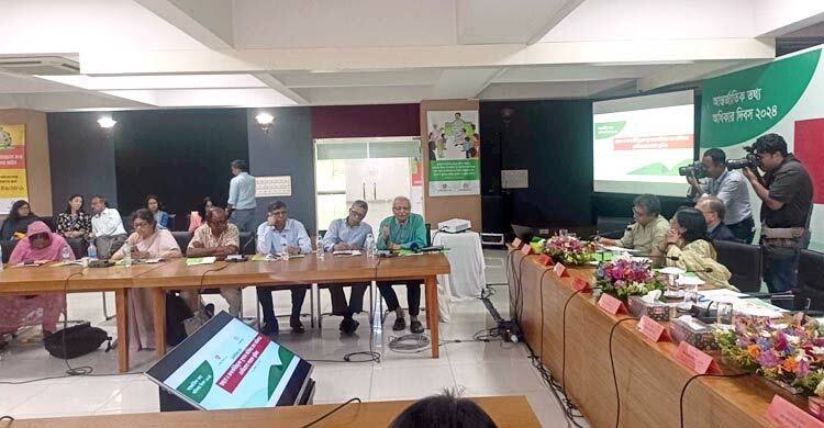স্বৈরাচারের পতন হলেও প্রেতাত্মারা এখনো আছে: বদিউল আলম মজুমদার
