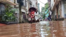 পানিতে তলিয়েছে বরিশাল