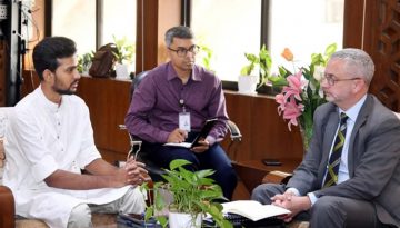 শ্রম ও কর্মসংস্থান উপদেষ্টার সঙ্গে ইউরোপীয় ইউনিয়নের রাষ্ট্রদূতের সৌজন্য সাক্ষাৎ