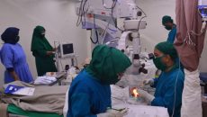 বসুন্ধরা চক্ষু হাসপাতালে বিনা খরচে ৩৭ জনের চোখ অপারেশন