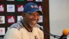 ক্রিকেটেই মনোযোগ নতুন কোচের