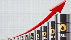 মধ্যপ্রাচ্যে উত্তেজনার মধ্যেই বাড়ল জ্বালানি তেলের দাম