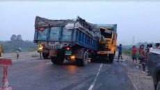 টাঙ্গাইলে ট্রাক-কাভার্ডভ্যানের মুখোমুখি সংঘর্ষ, নিহত ২