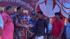 ঠাকুরগাঁও‌য়ের হরিপুরে ৫০ চোরাকারবারির আত্মসমর্পণ!