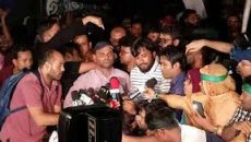 উপদেষ্টা আসিফ ও নাহিদের আশ্বাসে যমুনা ছাড়লেন ৩৫ প্রত্যাশীরা