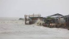 ওড়িশা উপকূলে ১২০ কিমি বেগে আঘাত হেনেছে ঘূর্ণিঝড় ডানা