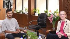 তৈরি পোশাক শিল্পে কর্মপরিবেশ ফিরিয়ে এনেছে সরকার: উপদেষ্টা আসিফ