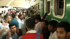 ট্রেনের শিডিউল বিপর্যয়ে যাত্রীদের ভোগান্তি