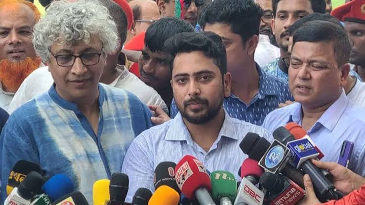ফ্যাসিবাদ এখন অনলাইনে শক্তি দেখাচ্ছে: তথ্য উপদেষ্টা