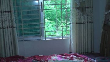 সাভারে গ্রীল কেটে ডাকাতি