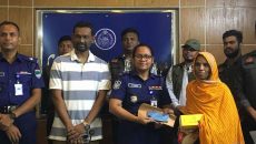 মেহেরপুরে হারানো ৭১টি মোবাইল উদ্ধার করে মালিককে তুলে দিলো পুলিশ