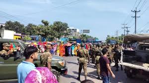 গাজীপুরে মহাসড়ক অবরোধ করে শ্রমিকদের বিক্ষোভ, তীব্র যানজট
