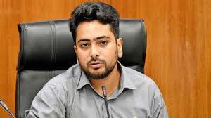 সংখ্যালঘুদের সুরক্ষা নিয়ে ভারতের উদ্বিগ্ন না হলেও চলবে: উপদেষ্টা নাহিদ