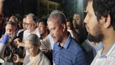 মধ্যরাতে উপদেষ্টাদের আশ্বাসে হাসপাতালে ফিরলেন আহতরা