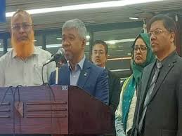 স্বর্ণ চোরাচালানে জড়িত এয়ারলাইন্সের রুট পারমিট বাতিলের হুঁশিয়ারি