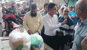 নড়াইলে নিষিদ্ধ পলিথিন ব্যবহারের দায়ে ৬ জনকে জরিমানা